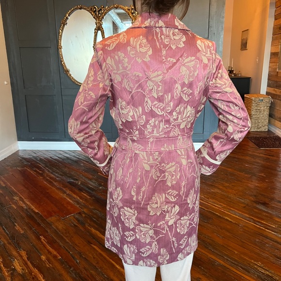 Bisou Bisou Floral dress / trench coat, pink and tan, tapestry, Size 8. - Picture 5 of 7